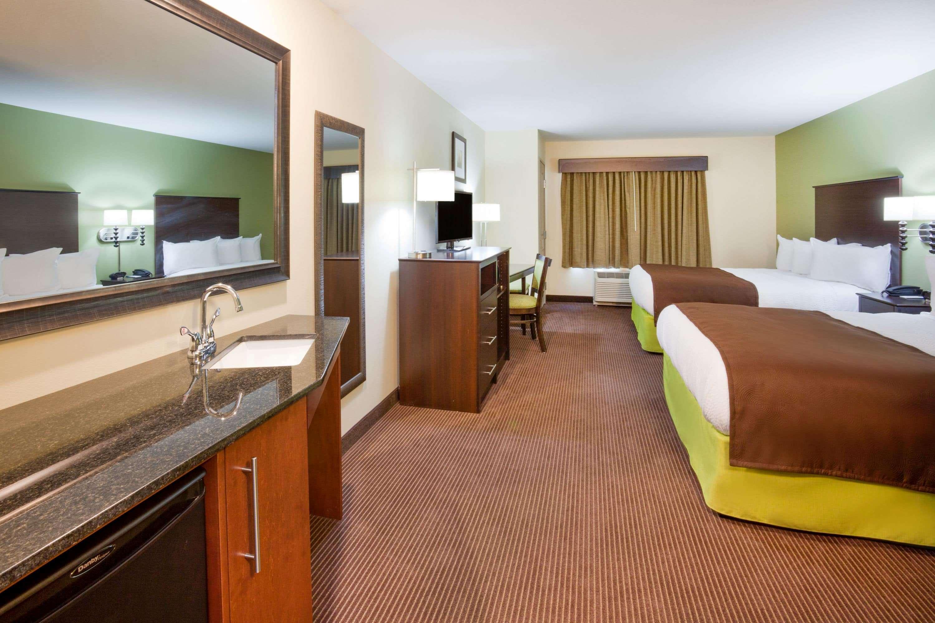 Americinn By Wyndham Hartford Sd Ngoại thất bức ảnh