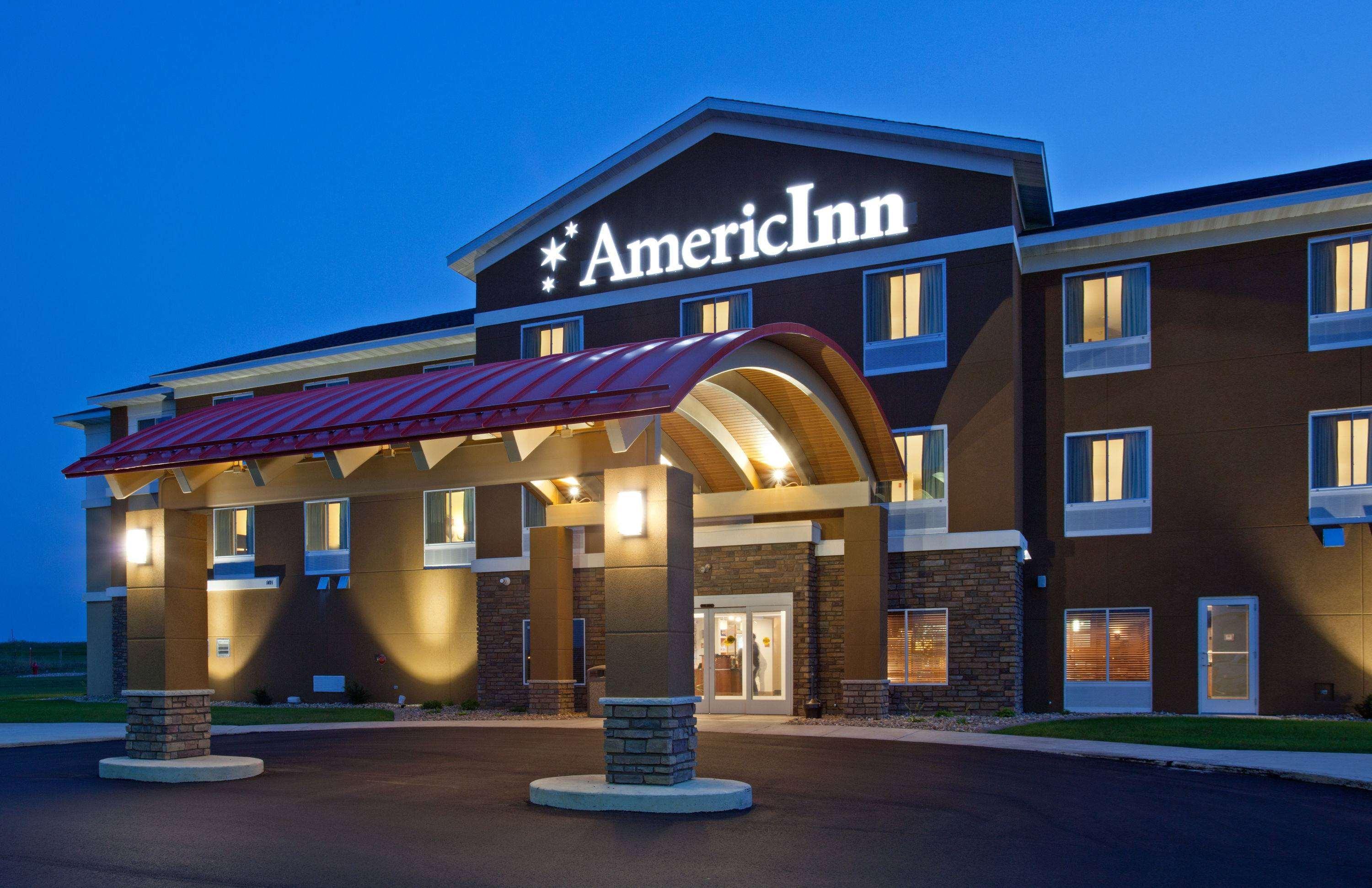 Americinn By Wyndham Hartford Sd Ngoại thất bức ảnh