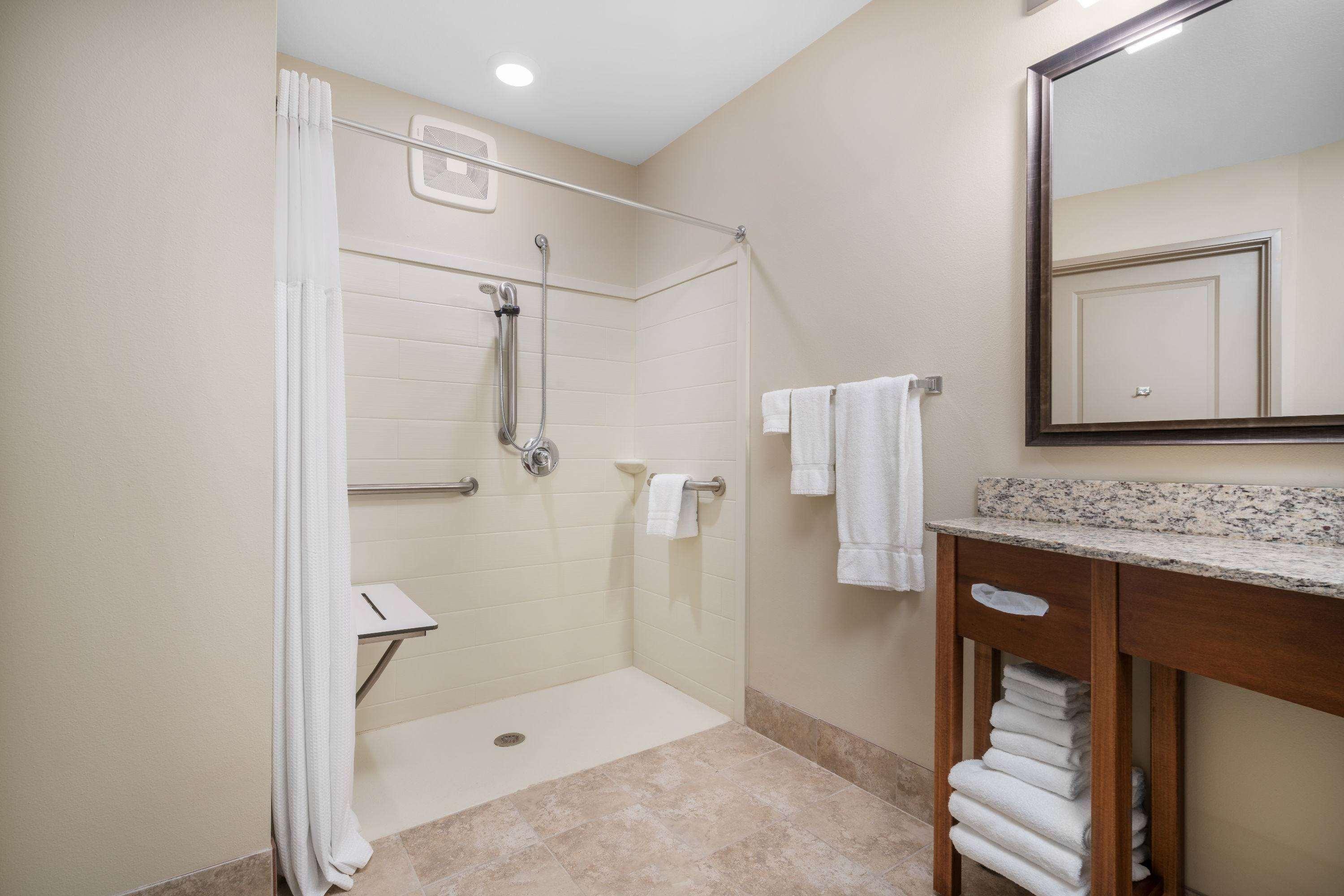 Americinn By Wyndham Hartford Sd Ngoại thất bức ảnh