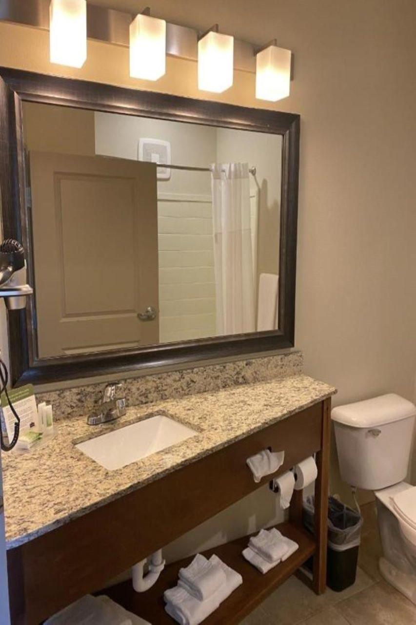 Americinn By Wyndham Hartford Sd Ngoại thất bức ảnh