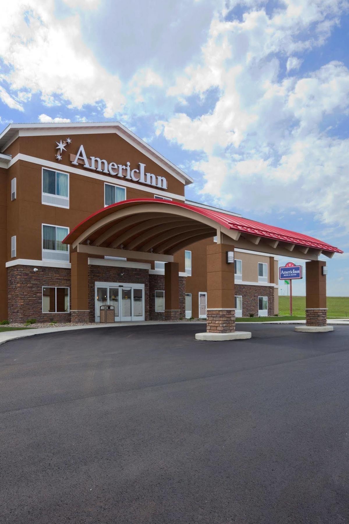 Americinn By Wyndham Hartford Sd Ngoại thất bức ảnh