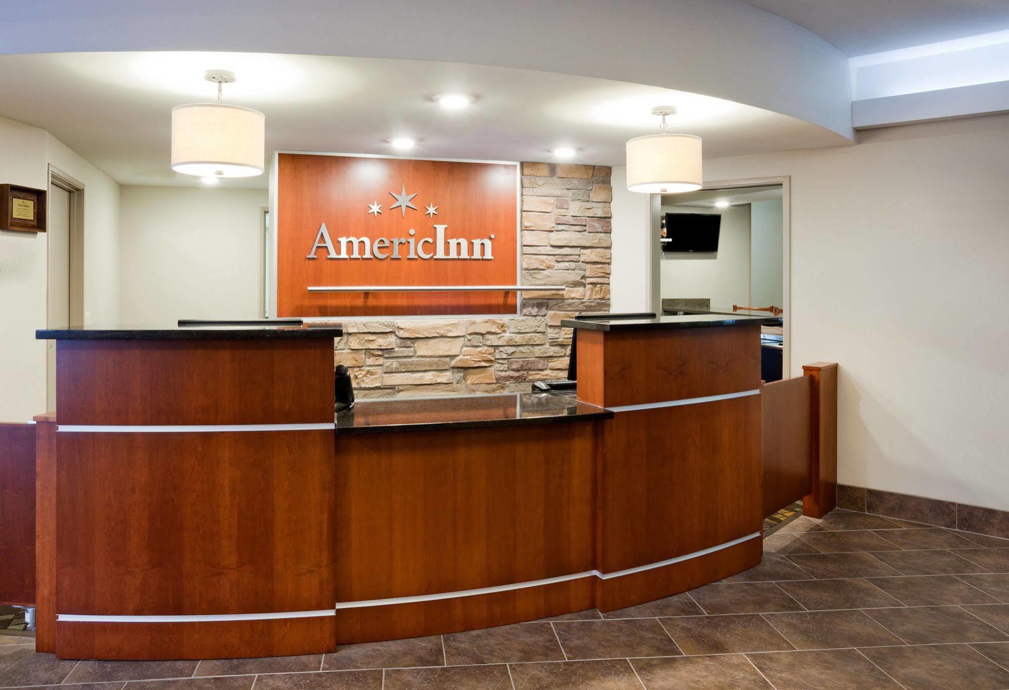 Americinn By Wyndham Hartford Sd Ngoại thất bức ảnh